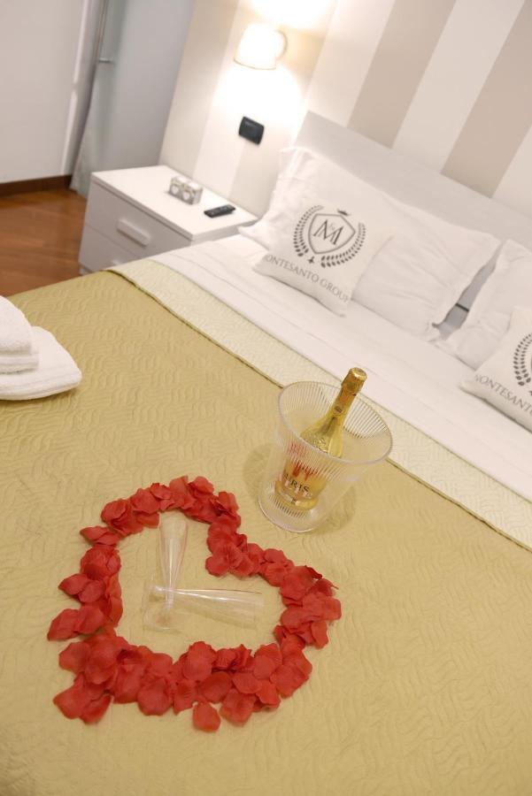 نابولي Montesantogroup Sorrento Room المظهر الخارجي الصورة