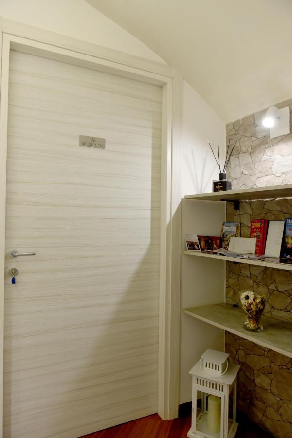 نابولي Montesantogroup Sorrento Room المظهر الخارجي الصورة